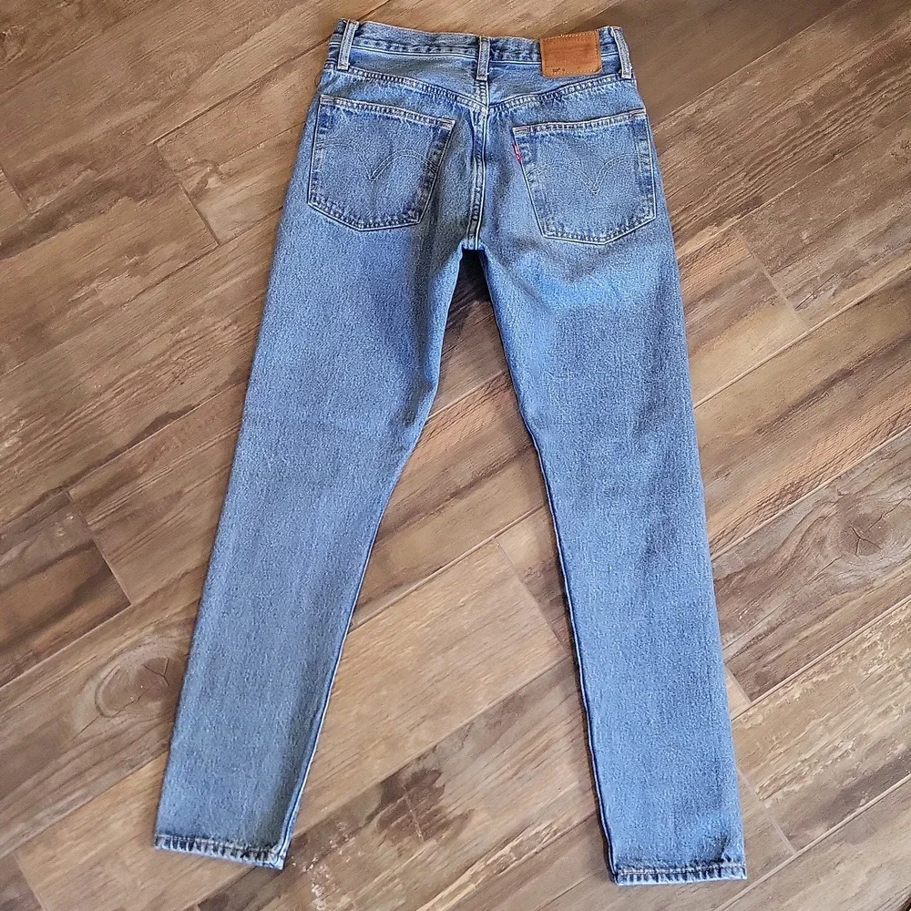 Levi's 501 Distressed Med Blue Wash Button Fly Distressed Straight Leg Jeans, 26 - Picture 9 of 12